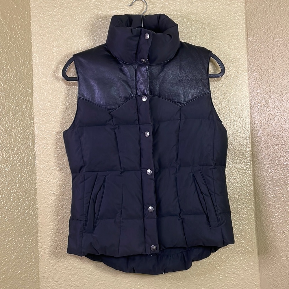 Boomerang down jacket